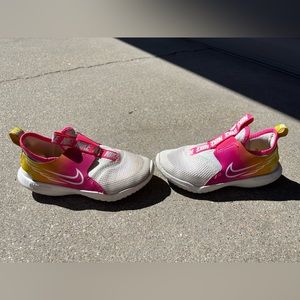 Nike girls shoes